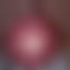 Boule précieuse de noël rosace rouge bordeaux et lamé argent  11 cm de diamètre fait main 