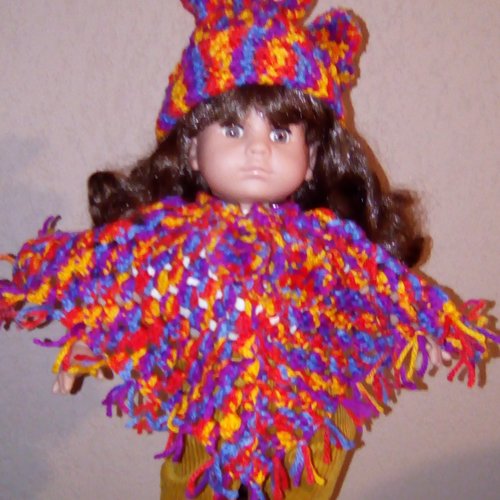 Vêtement de poupée 40 à 45 cm poncho et chapeau en crochet multicolore fait main