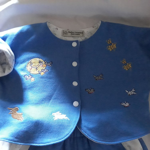 4 tenues en une seule entiérement reversible ensemble bébé bleu 3/6 mois brodé en sweet coton oeko-tex   fait main