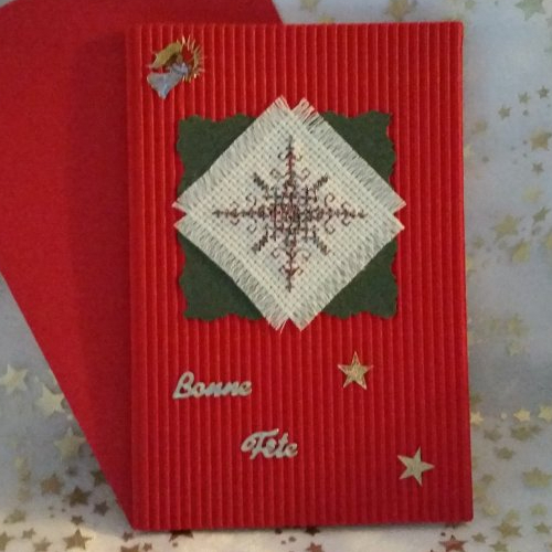 Carte de voeux carnet ondulé rouge "  étoile lamé  " brodé main point de croix et enveloppe fait main
