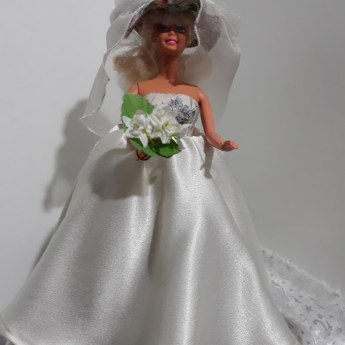 Vêtement de poupée mannequin " robe de mariée " pièce unique fait main
