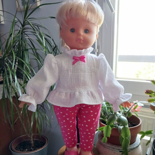 Vêtement de poupée 45/50 cm ensemble legging jersey rose et tunique broderie blanche fait main