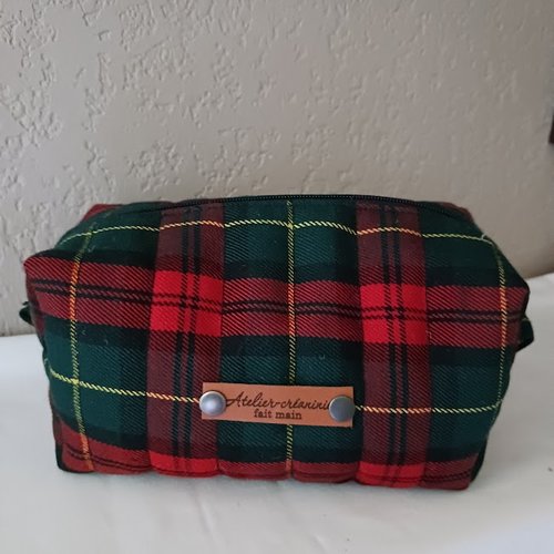 Trousse matelassé en laine et viscose " tartan" 17x10x8 doublé coton vichy vert et blanc fait main