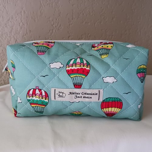 Trousse matelassé en coton " montgolfière" 17x10x8 doublé coton chambray jaune avec 1 poche fait main