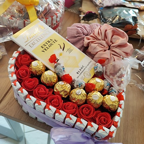 Gâteau cadeau chocolat Anniversaire Kinder Ferrero Rocher Coffret Box