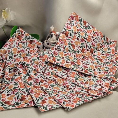 Lavette réutilisable en coton fleuri et nid d’abeille beige, absorbante et écologique — idéale pour remplacer l’essuie-tout.