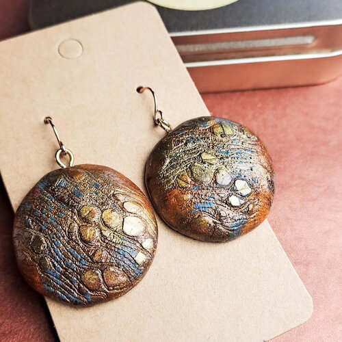 Boucles d’oreilles rondes cuivre et brun – attaches argent 925 – bijoux artisanaux faits main – style naturel et raffiné