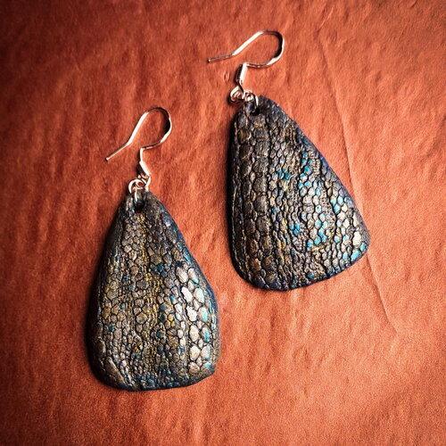 Parure bijoux argile polymère texturée, boucles d’oreilles argent 925 et bracelet manchette, bleu irisé turquoise