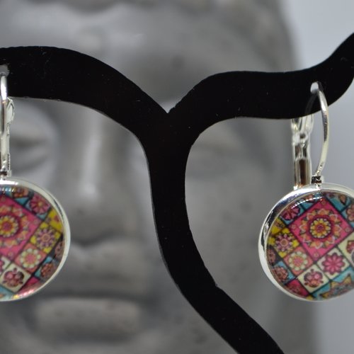 Boucles d'oreilles dormeuses cabochon rose-bleu