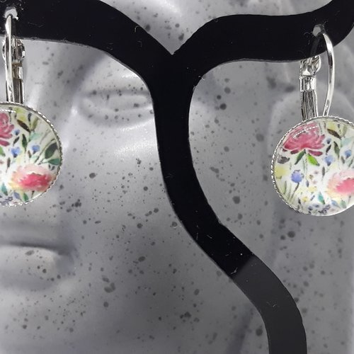 Boucles d'oreilles dormeuses cabochon fleuri