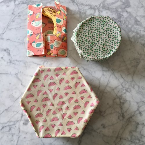 Épuisé - emballages réutilisables à base de cire d'abeille bio, bee wax wrap, motifs pastèques, oiseaux et fleurs