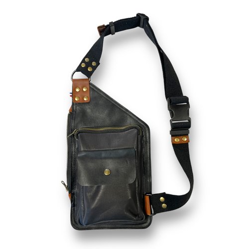 Sacoche banane épaule - 100% cuir de vache - fait main - noir