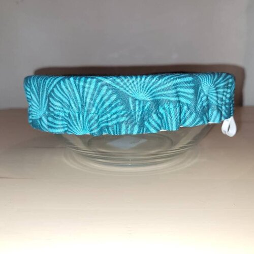 Charlotte alimentaire en tissu avec motif feuilles