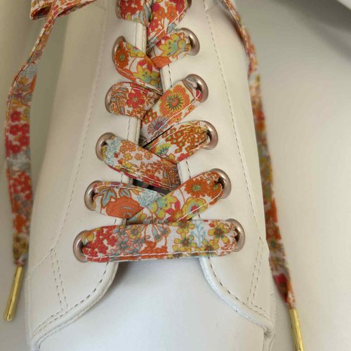 Lacets fleuri