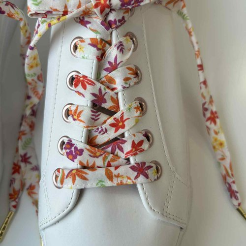 Lacets fleuri