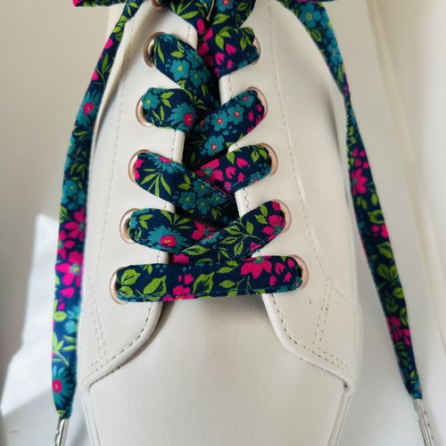 Lacets fleuri