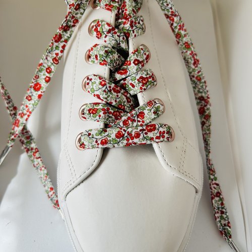 Lacets fleuri