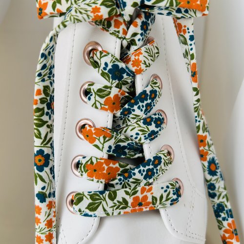 Lacets fleuri