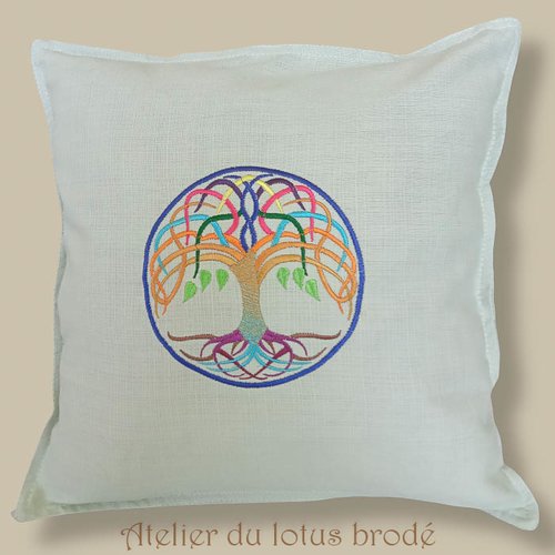 Housse de coussin arbre de vie brodée – coton biologique – élégance artisanale symbole de sérénité-40*40cm.