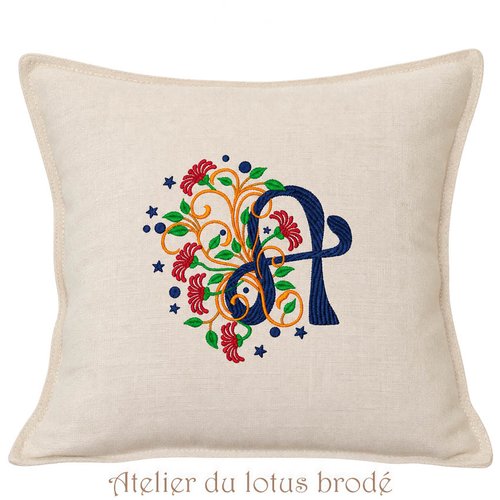 Housse de coussin brodée- lettre a- monogramme floralie-40*40 cm.
