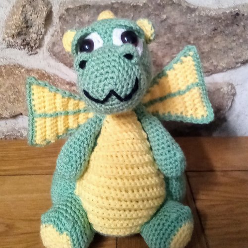 Gentil dragon au crochet