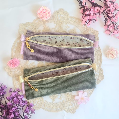 Trousse en velours côtelé, trousse plate fait main