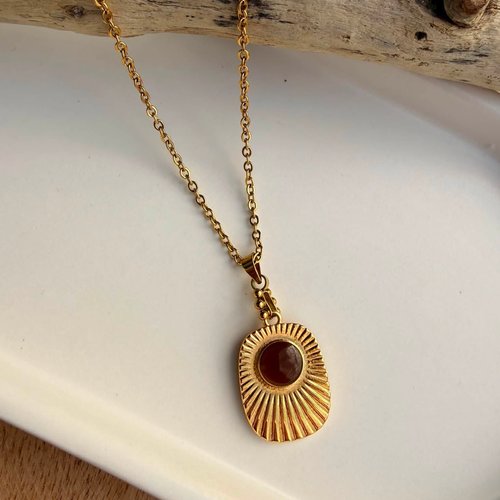 Collier doré en acier inoxydable & résine marron – céleste | collection terre de sienne