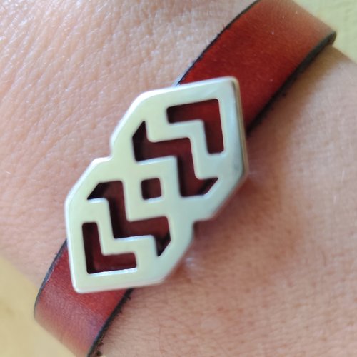 Bracelet en cuir camel avec tranches noires coulissant ethnique, finition argent vieilli
