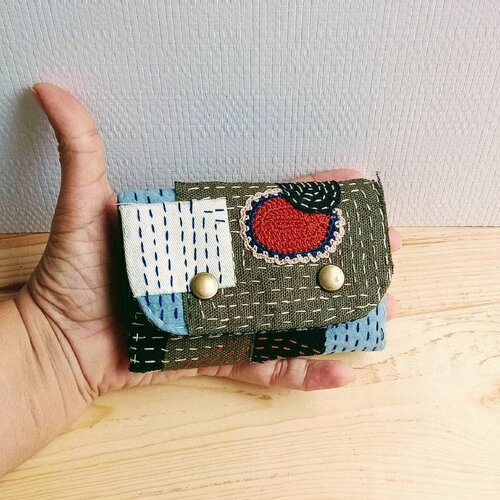 Porte-monnaie sashiko boro fait main | portemonnaie compact en tissu denim et coton | style patchwork japonais | cadeau unique
