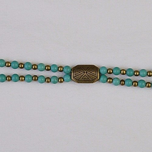 Bracelet perles en turquoise et perle octogonale en métal bronze