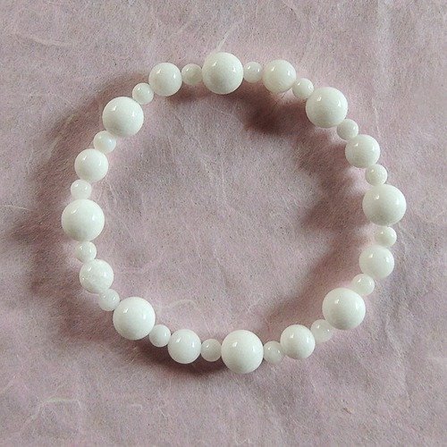 Bracelet perles en agate blanche
