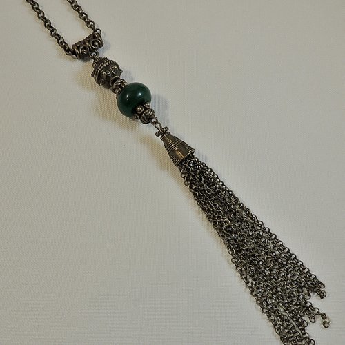 Collier pendentif perle de jade boulier verte et pompon en métal bronze