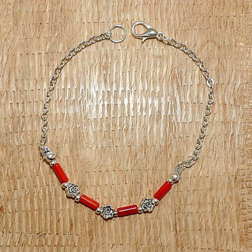 Bracelet perles de corail et chaîne métal argenté 