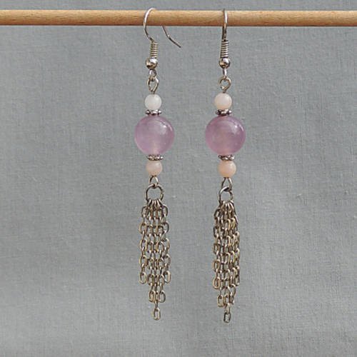 Boucles d'oreilles perles de jade rose et chaînes argentées 
