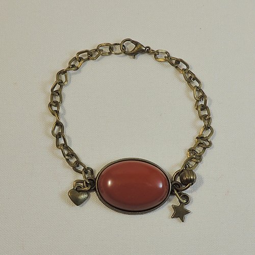 Bracelet avec cabochon en jaspe rouge et chaîne en métal bronze