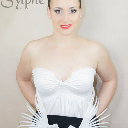 Ceinture fantaisie façon crinoline cerclée en éventail et pistils noirs et blanc