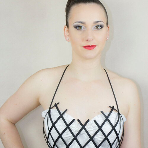 Plastron bustier soutien gorge cage grillage crinoline noire et lien attache ruban taille unique