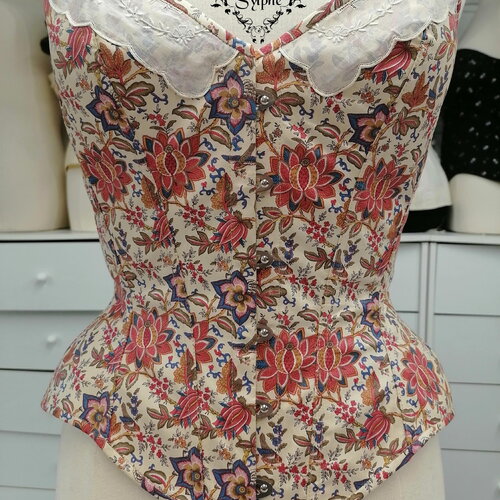 Corset overbust tissu coton motif indienne et détail napperon ancien taille 66 cm