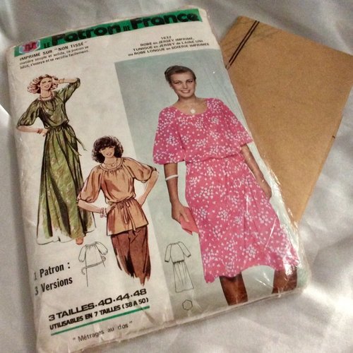 Vintage ans 70. magasin - paquet 3 patrons couture,papier marron ,modèles robes pour femme