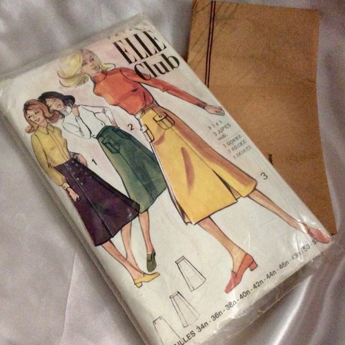 Vintage ans 70. magasin - paquet 3 patrons couture,papier marron ,modèles jupes pour femme