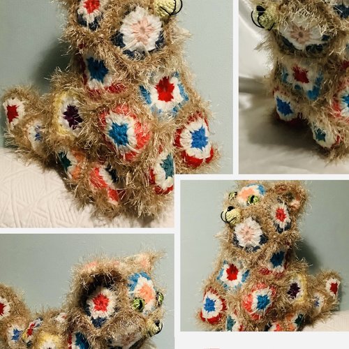 Amigurumis.modele chat multicolore au crochet fait main. taille environ 50x40cm ,style  fleur africaine.tutoriels en format pdf