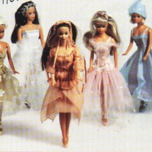 Offre spéciale :vintage  français en format pdf. 5 modeles pour couture robes et accessoires pour poupée barbie