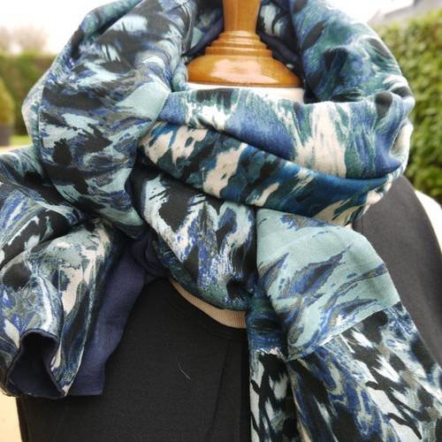 Long foulard cheche double face bleu, turquoise fonce... motifs style papier reliure ancien réversible voile