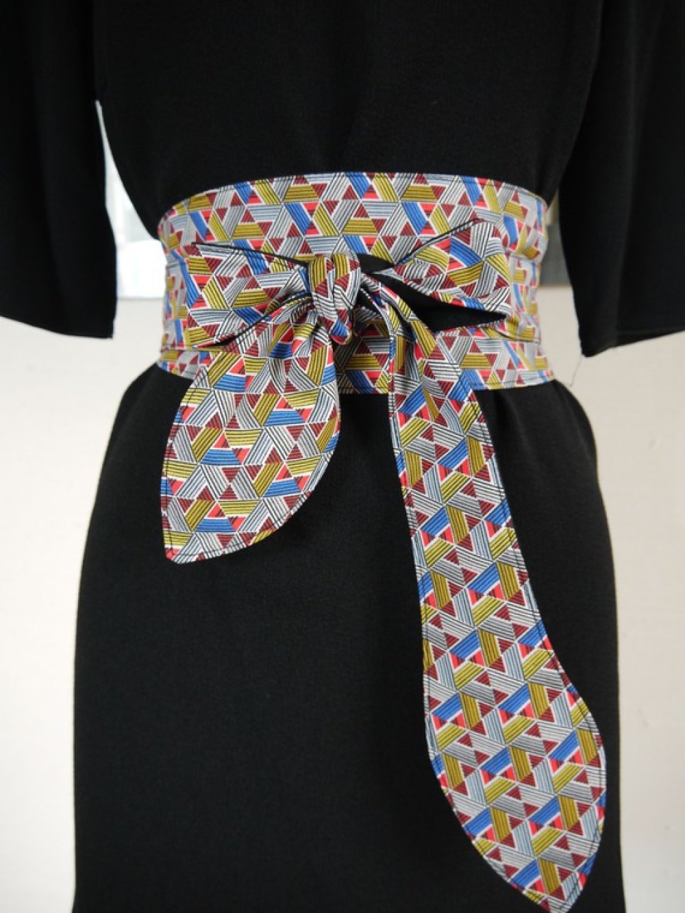 Obi ceinture style japonaise pour kimono motifs géométriques