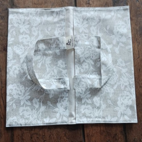 Sac à tarte motif floral blanc sur lin