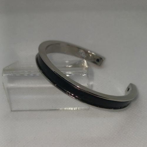 Bracelet manchette en laiton et cuir noir