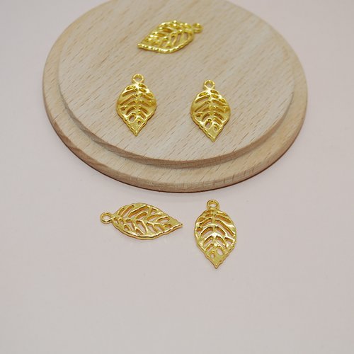 Lot de 5 breloques feuilles dorées 23mm pour création de bijoux