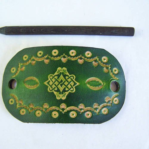 Barrette à cheveux en cuir verte motif celtique avec pic en bois pour femme ou homme 