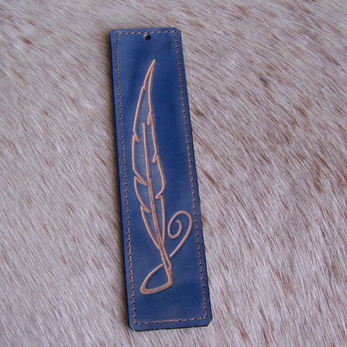 Marque-page en cuir, décoré d'une plume d'oie, plume d'écrivain