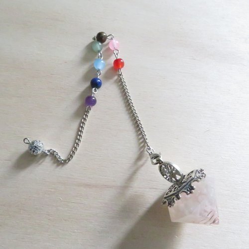 Pendule quartz rose et 7 chakras
